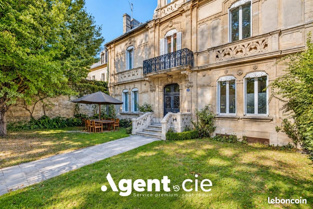 Maison 9 pièces 309 m² · à Bayeux · 309 m² · 1 242 000 €