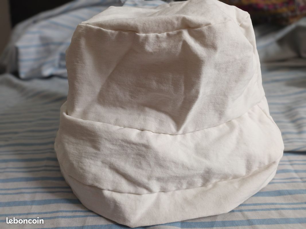 Chapeau blanc (image 1)