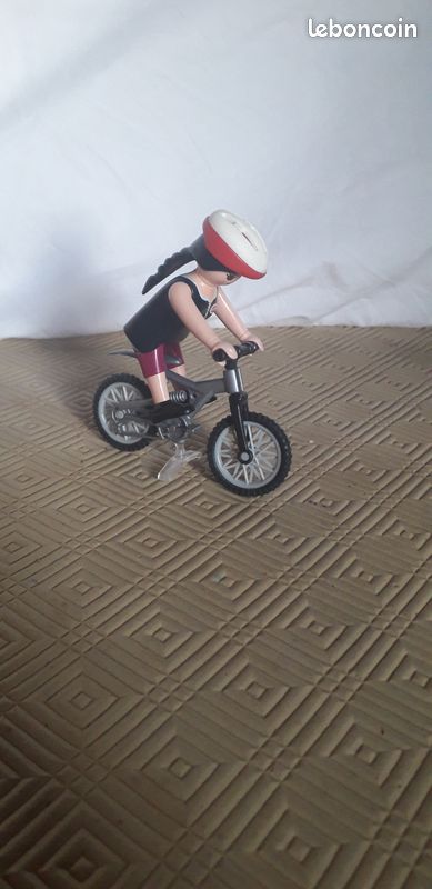 Cycliste femme 4743 playmobil (image 1)