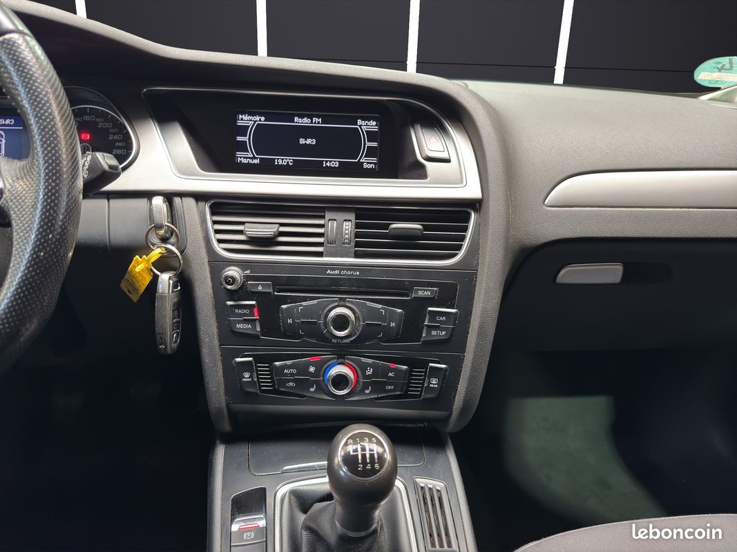 Audi A4 1.8 TFSI 170 cv Attraction Volant S line (image 8)