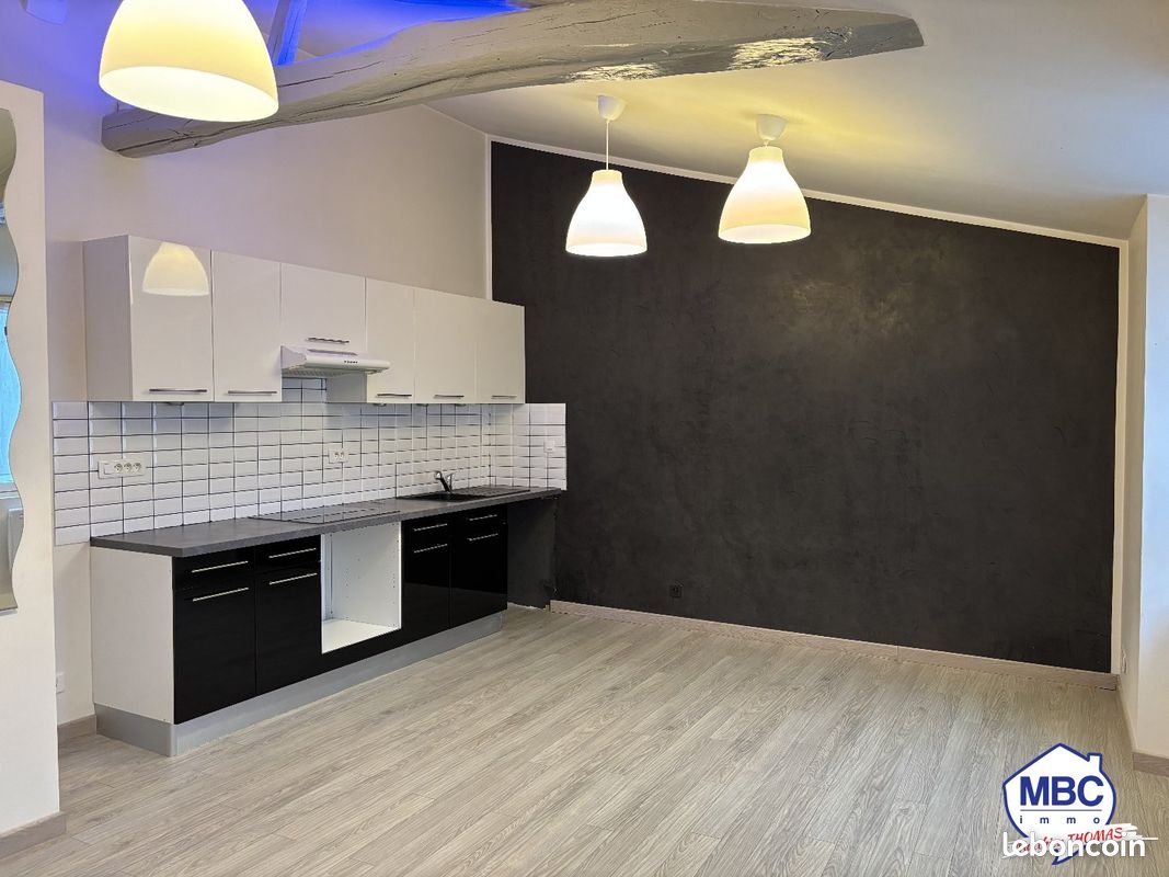 Appartement a louer beaupreau-en-mauges - 4 pièce(s) - 84 m2 - Surfyn