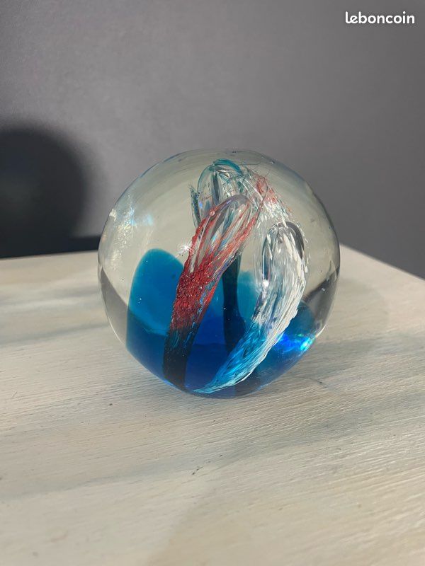 Presse papier boule sulfure verre bleu (image 3)