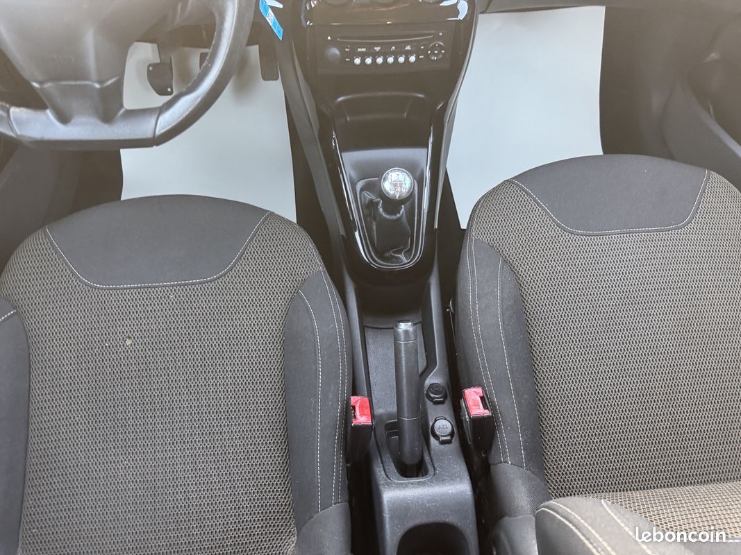 Citroen C3 1.4 HDI 70CV COLLECTION II (image 17)
