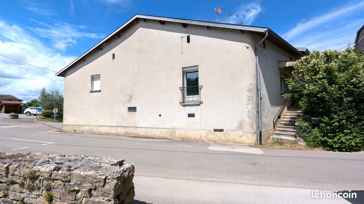 Maison 3 pièces 137 m² · à Digna · 137 m² · 142 000 €
