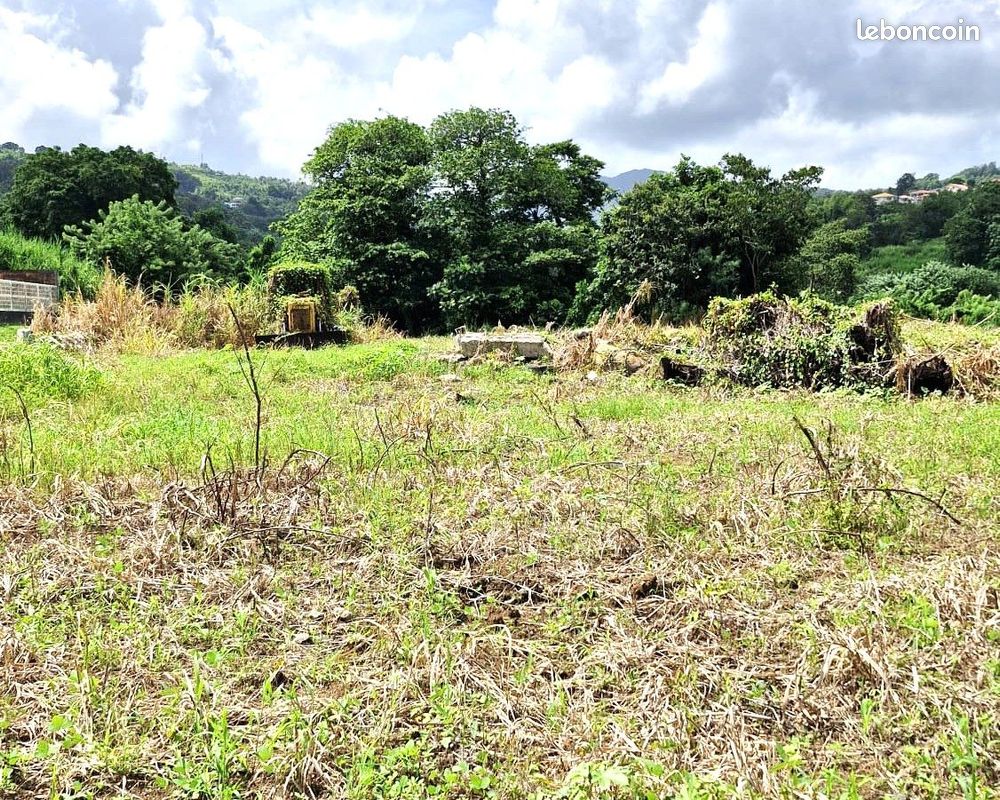 Terrain 1730 m² · à Le Lorrain · 1 730 m² · 159 000 €