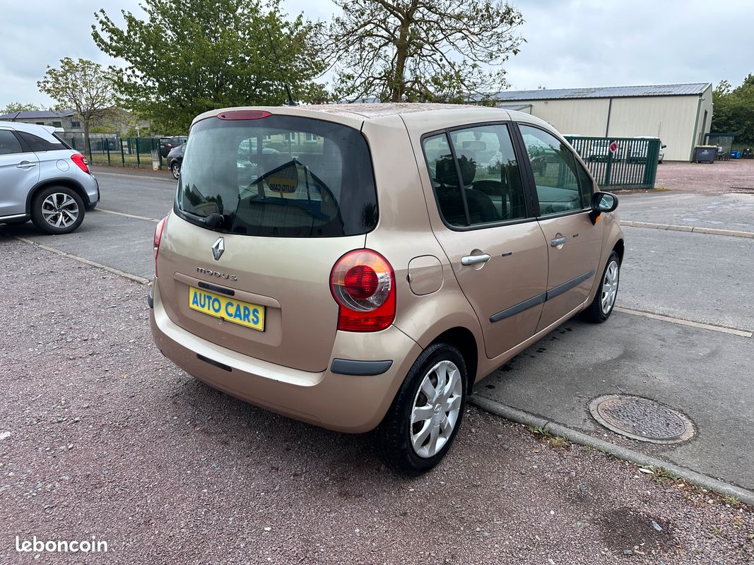 Renault MODUS 1.2 i 75 CV (image 4)
