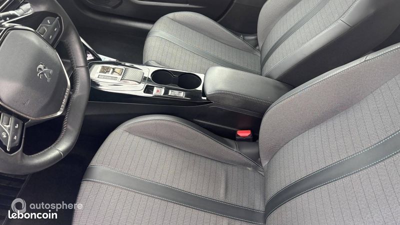 Peugeot 208 1.2 PureTech 130ch S&S Allure Pack EAT8 (image 12)