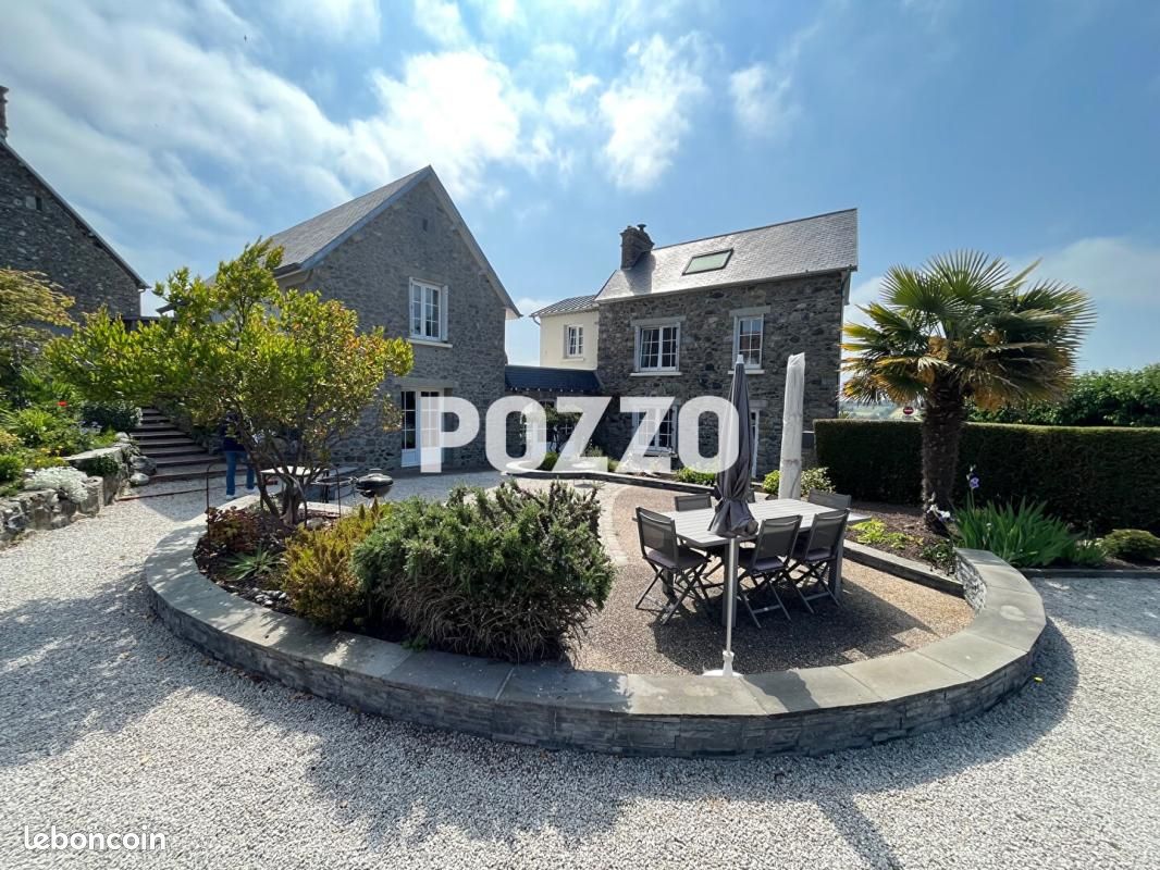 Maison 7 pièces 147 m² · à Bricqueville-la-Blouette · 147 m² · 356 500 €