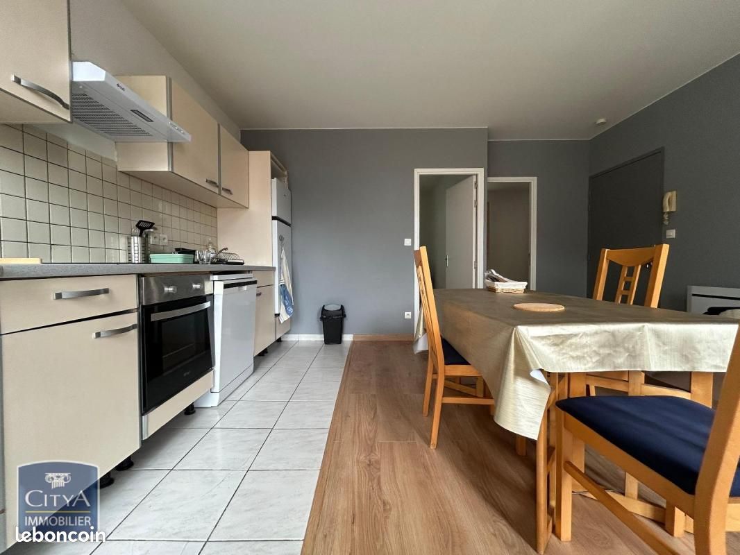 Appartement 3 pièces 41 m² · à Saintes · 41 m² · 638 €