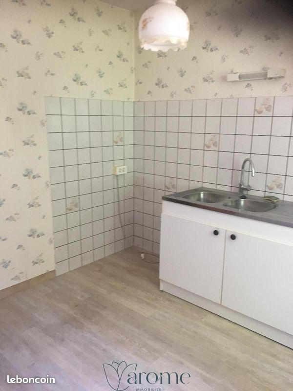 Appartement 3 pièces 67 m² · à Bourbonne-les-Bains · 67 m² · 400 €/mois