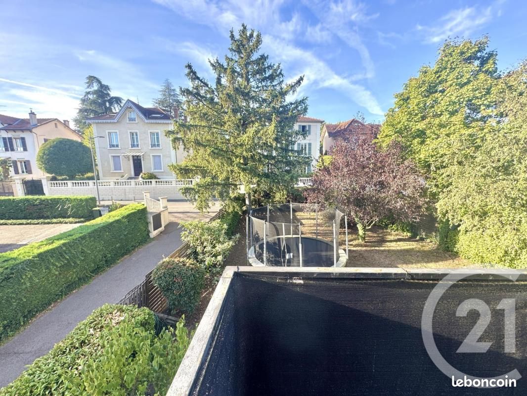 Appartement 5 pièces 123 m² · à Vernaison · 123 m² · 359 000 €
