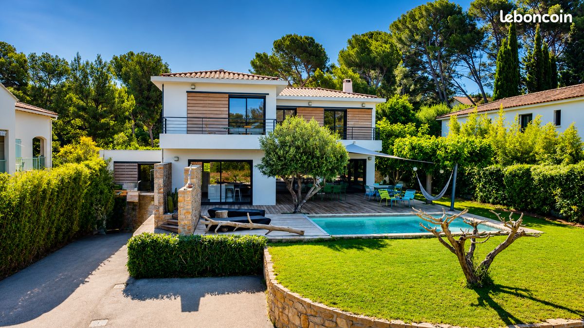 Maison 5 pièces 185 m² · à Sanary-sur-Mer · 185 m² · 1 580 000 €