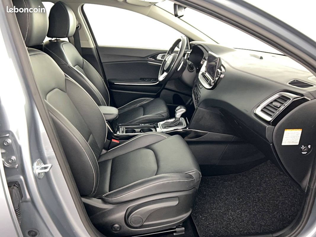 KIA XCeed 1.6 GDi Hybride Rechargeable 141ch DCT6 Premium (image 16)