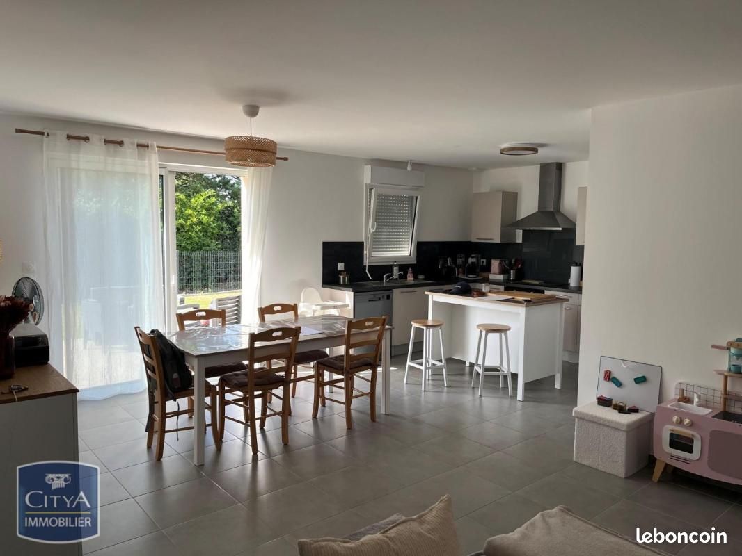 Maison 3 pièces 86 m² · à Valognes · 86 m² · 868 €