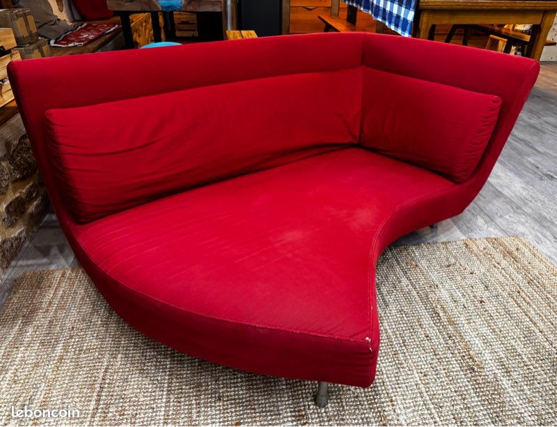 Canapé design Cinna Yang rouge angle à droite (image 5)