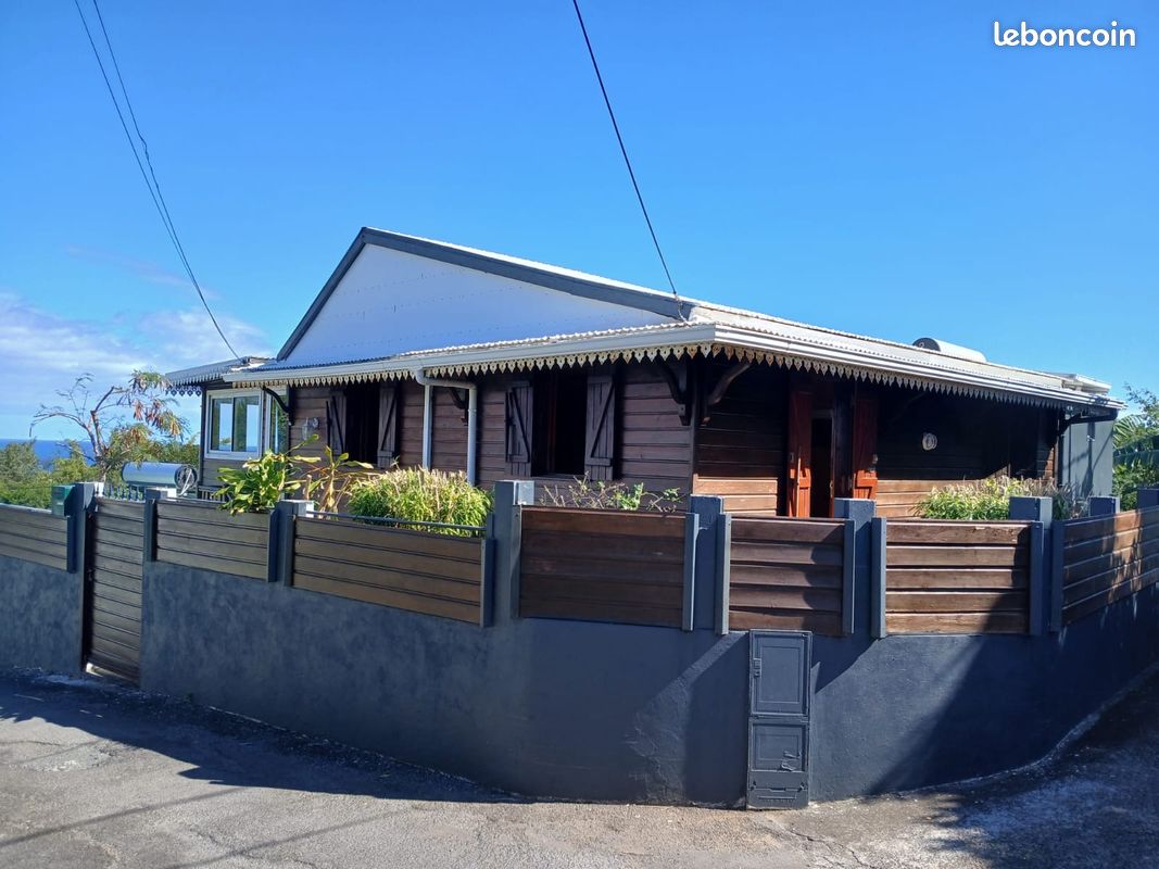 Maison 5 pièces 100 m² · à Saint-Joseph · 100 m² · 980 €