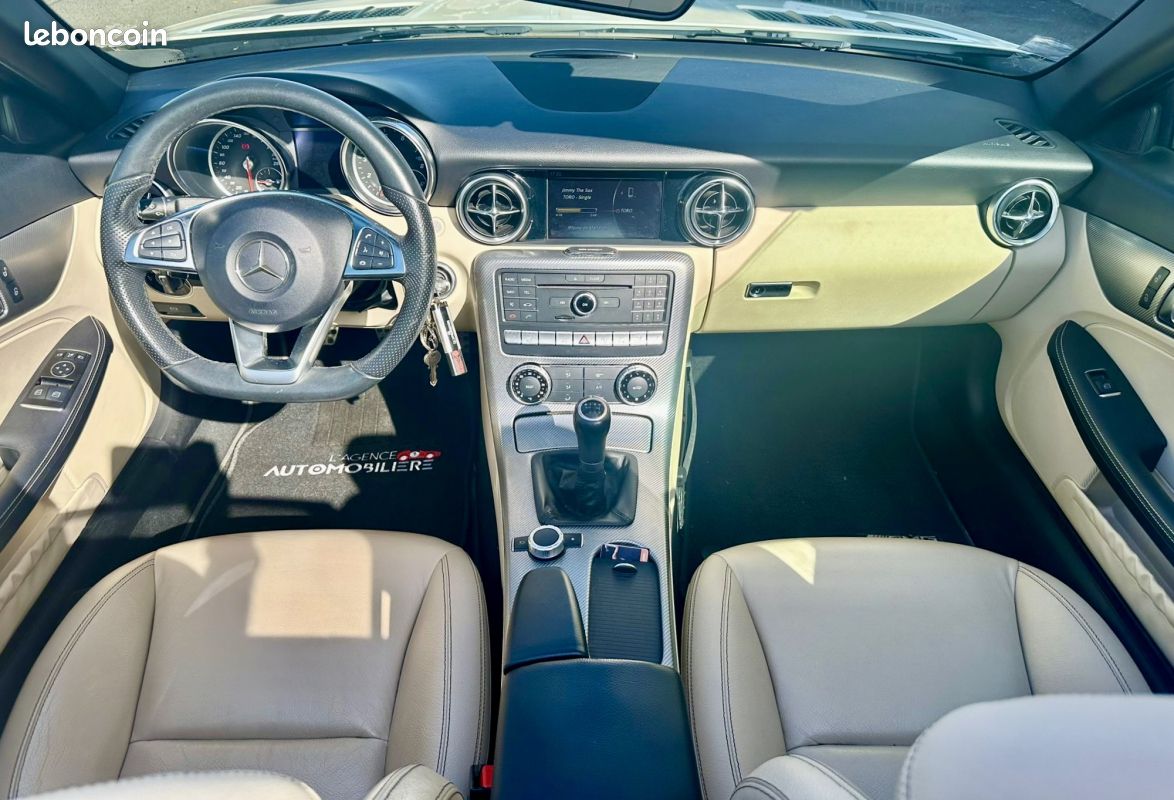 MERCEDES SLC 180 1.6 i 16V BlueEFFICIENCY 156 ch FASCINATION (image 16)