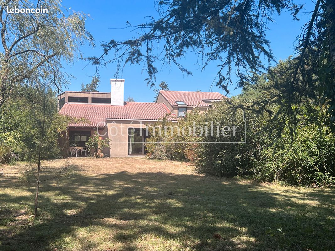 Maison 4 pièces 158 m² · à Chauvé · 158 m² · 418 000 €