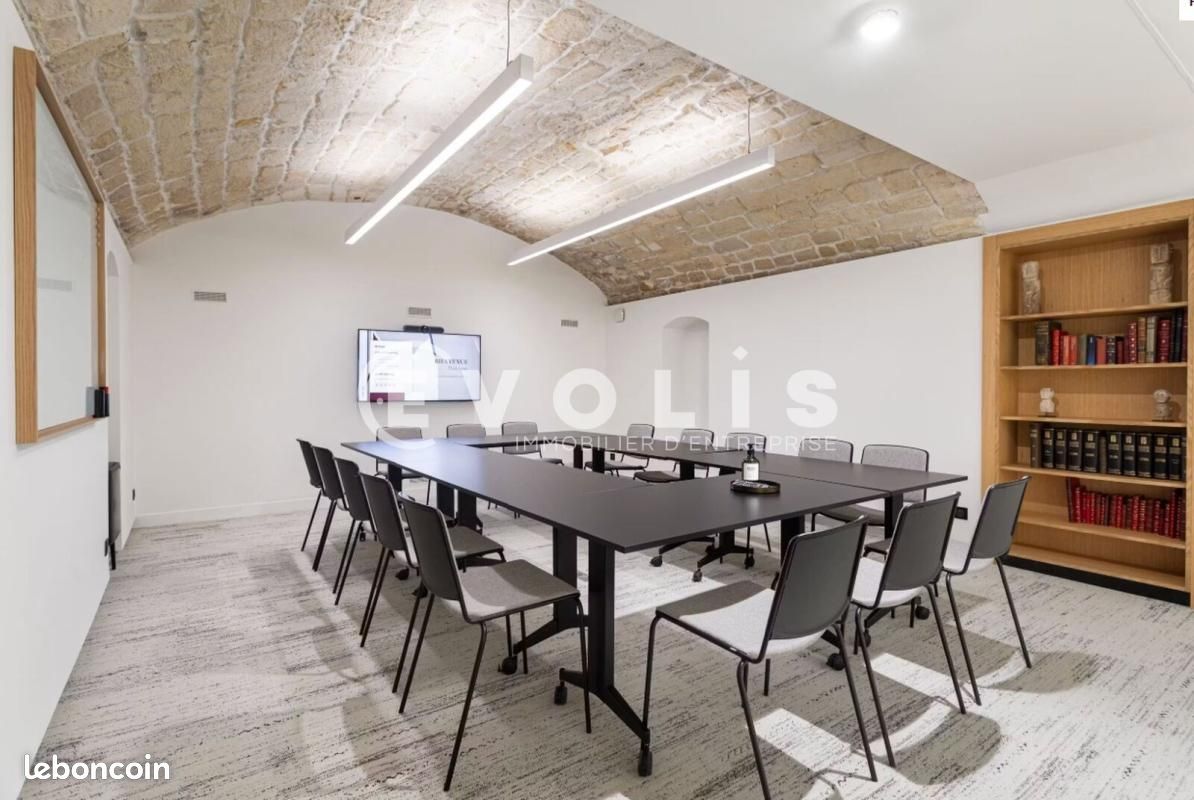 Bureaux 800 m² (image 7)