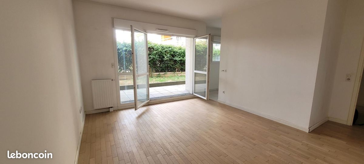 Appartement 2 pièces 45 m² · à Châtillon · 45 m² · 1 077 €