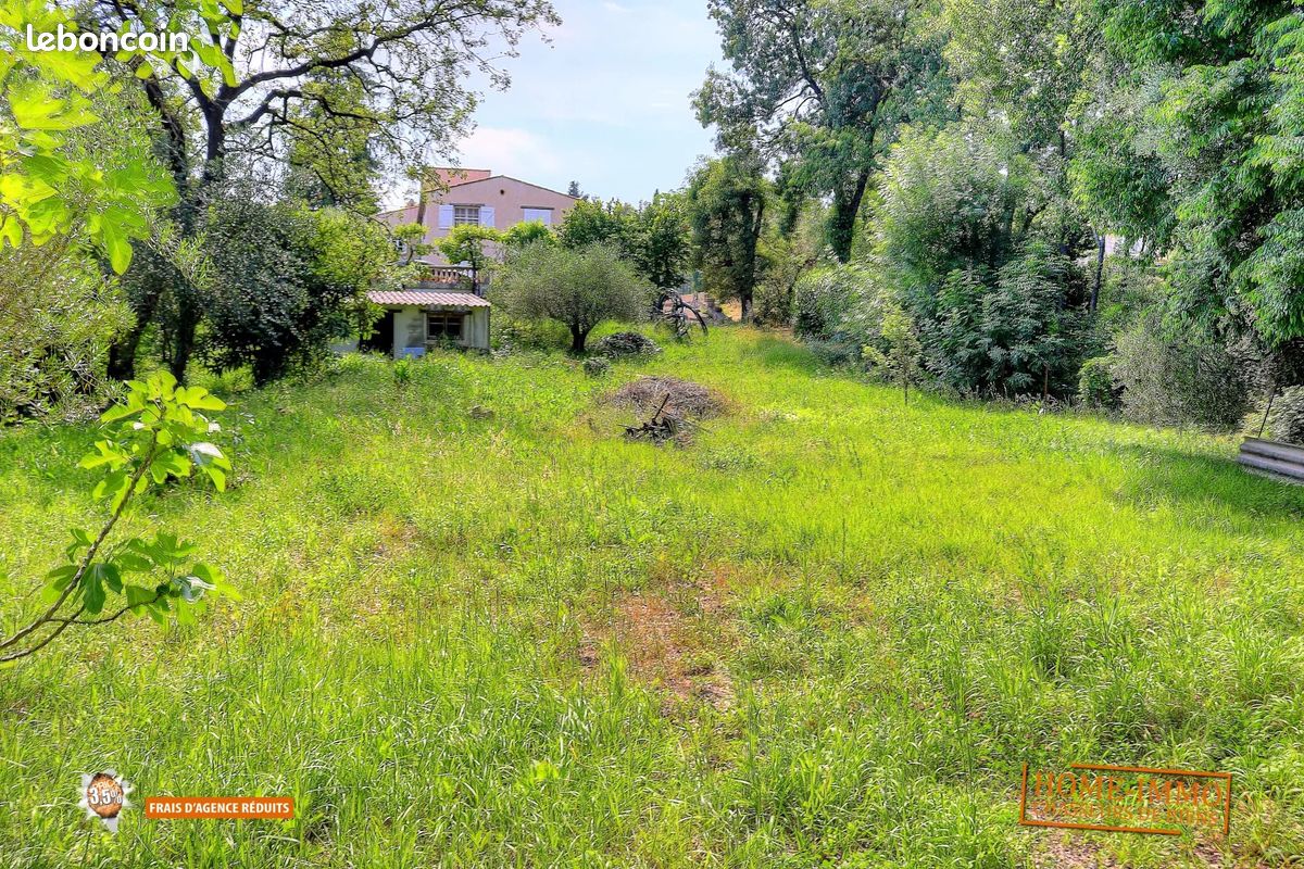 Terrain 950 m² · à Biot · 950 m² · 390 000 €