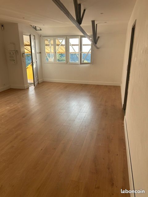 Appartement 2 pièces 80 m² · à Salon-de-Provence · 80 m² · 780 €/mois