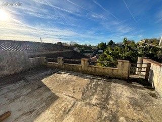 Maison 10 pièces 251 m²