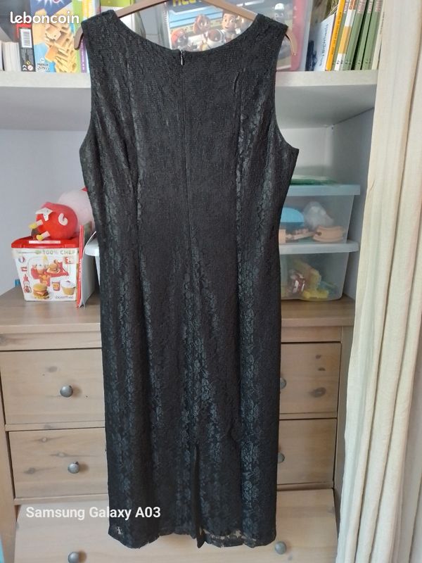 Robe (image 2)