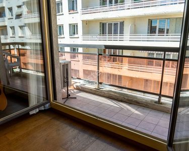 Appartement 210 000 € - 61 m²