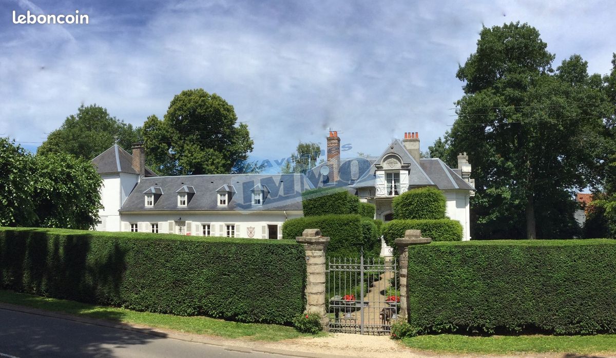 Maison 9 pièces 235 m² · à Arras · 235 m² · 450 000 €