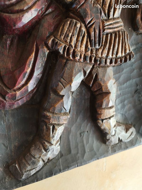 Beau tableau sculpture sur bois polychrome (image 5)