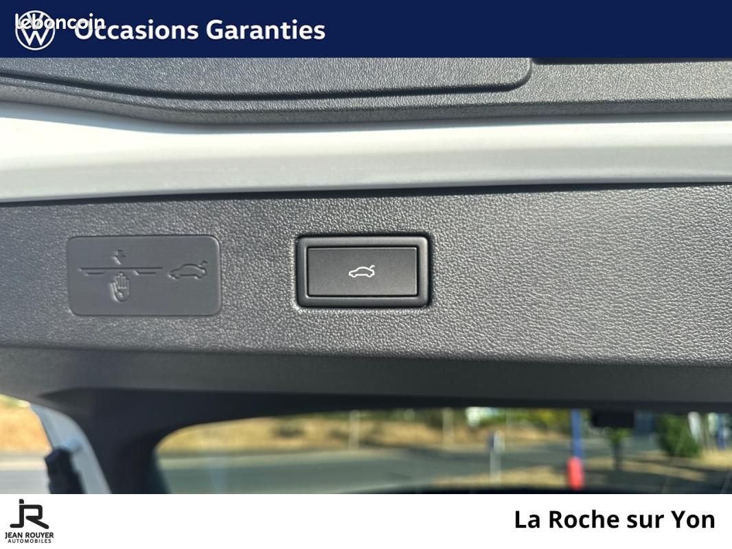 Volkswagen T-Roc 1.5 eTSI EVO2 Hybrid 150 ch DSG7 R-Line (image 29)