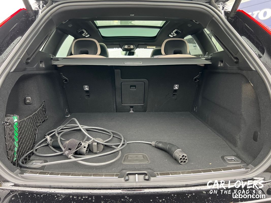 VOLVO XC60 T6 AWD Hybride rechargeable 253 ch+145 ch Geartronic 8 Ultra Style Chrome (image 15)