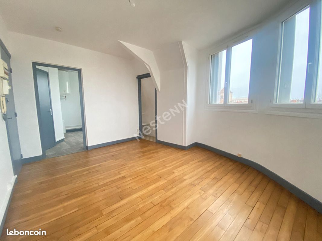 Appartement 1 pièce 25 m² - Poitiers 86000 (image principale 0)