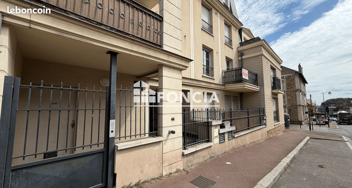 Appartement 3 pièces 60 m² · à Saint-Cyr-l'École · 60 m² · 1 178 €/mois