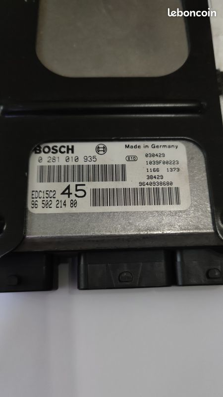 Calculateur moteur Bosch Peugeot (image 2)