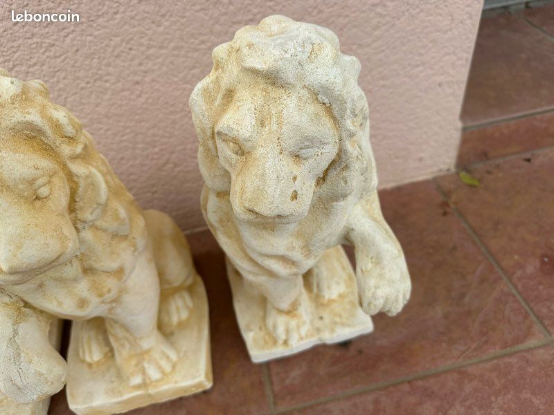 Ensemble de quatre lions hauteur 40 cm (image 3)
