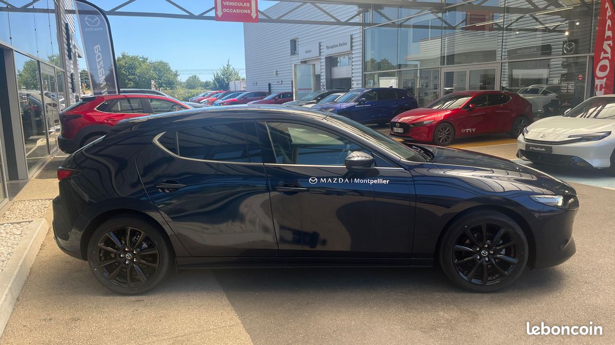 MAZDA Mazda3 5 portes 2.0L e-SKYACTIV-X M Hybrid 186 ch BVM6 Takumi (image 5)
