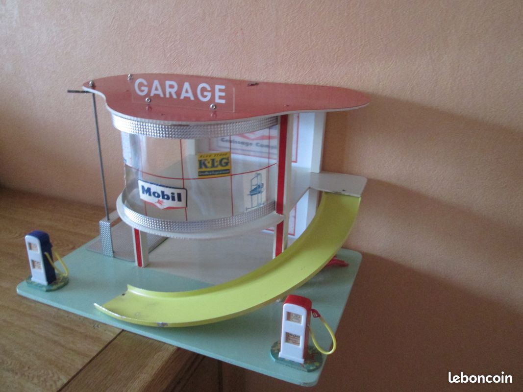 PETIT GARAGE ESSO JOUETS AZUR DEPREUX 1956 VROOM MGF CHARLYS