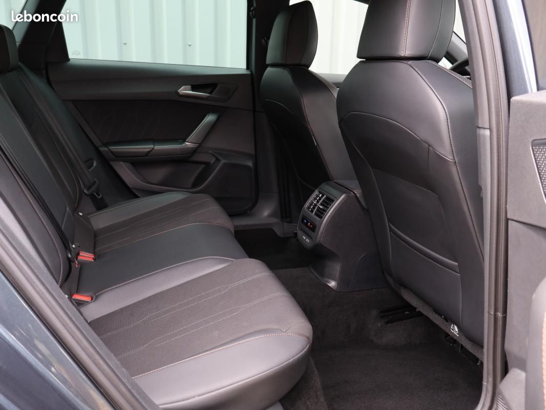 Cupra Leon SPORTSTOURER 1.5 eTSI Hybrid 150 ch DSG7 V (image 11)