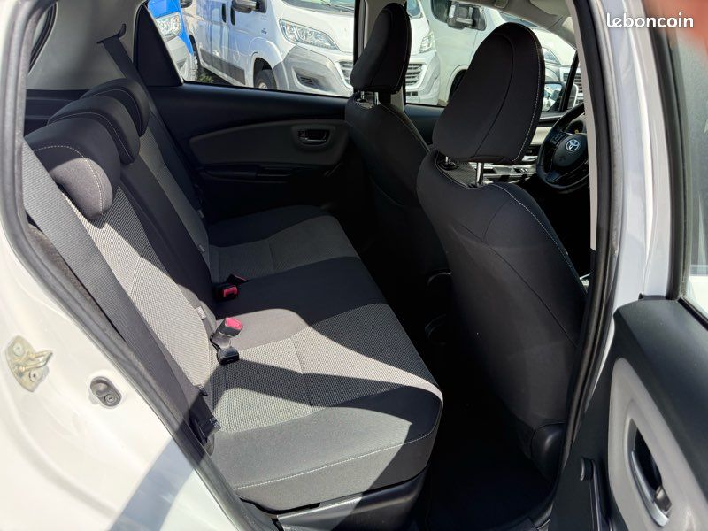 Toyota Yaris HSD 100H Hybrid Dynamic business (image 5)