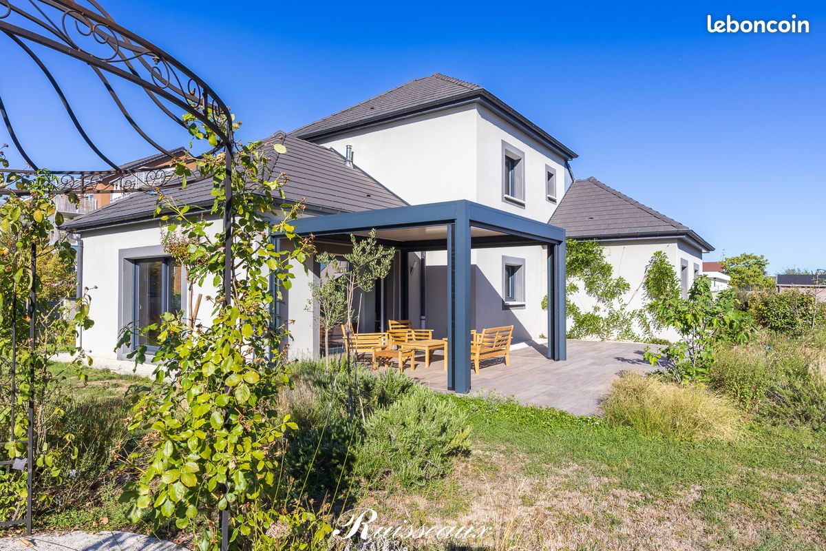 Maison 6 pièces 126 m² · à Chevigny-Saint-Sauveur · 126 m² · 475 000 €
