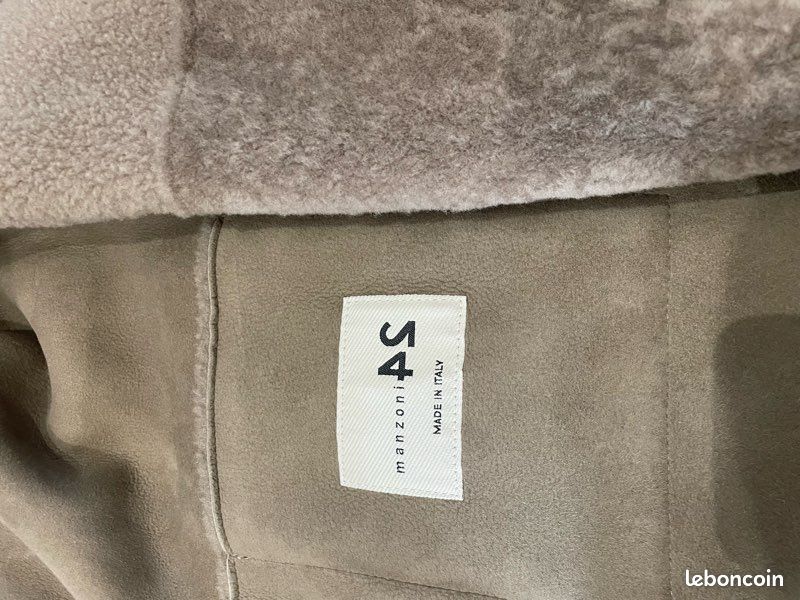 Manteau en fourrure avec une capuche en laine Manzoni 24 (image 15)