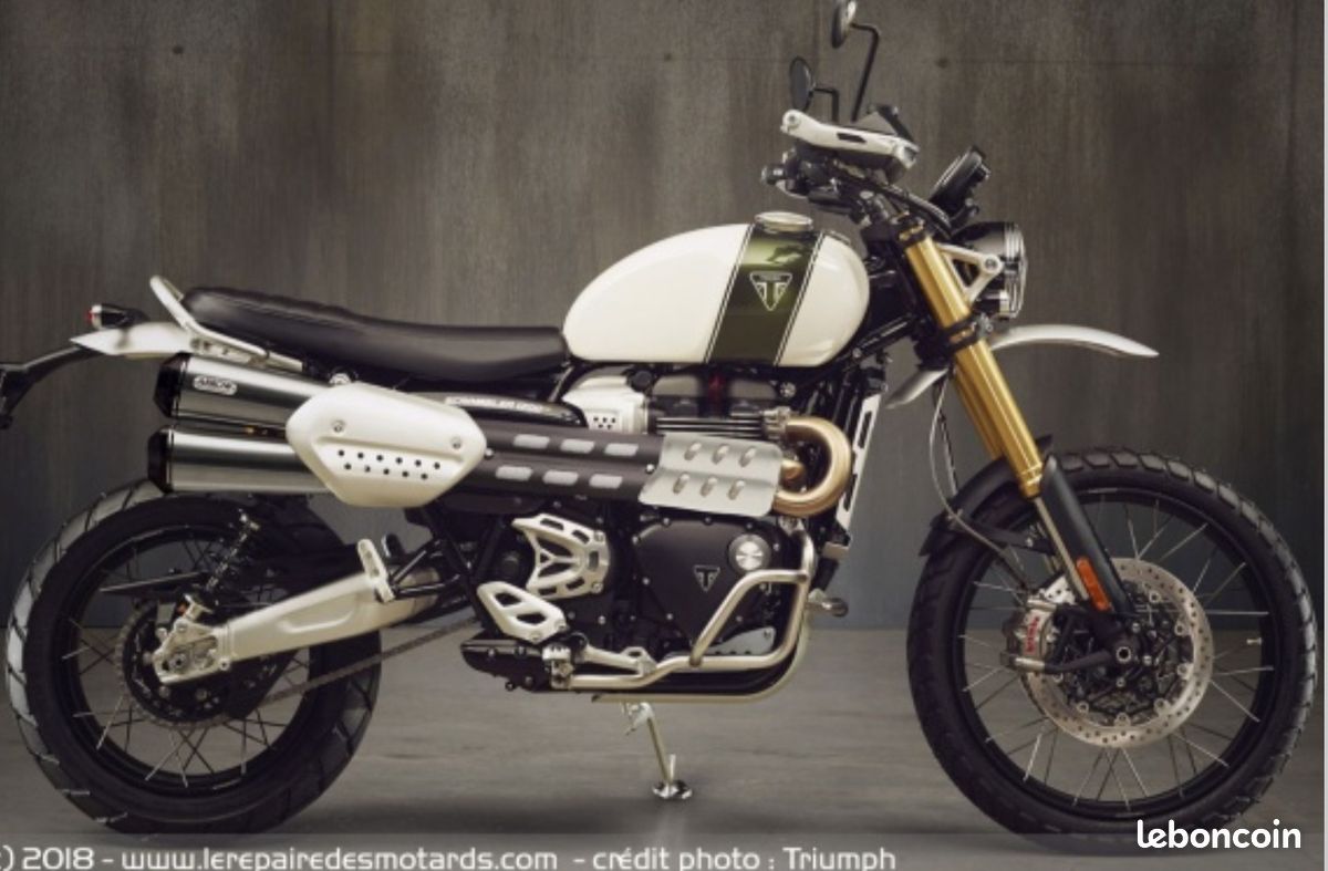 échange reservoir Triumph scrambler 1200 (image 1)