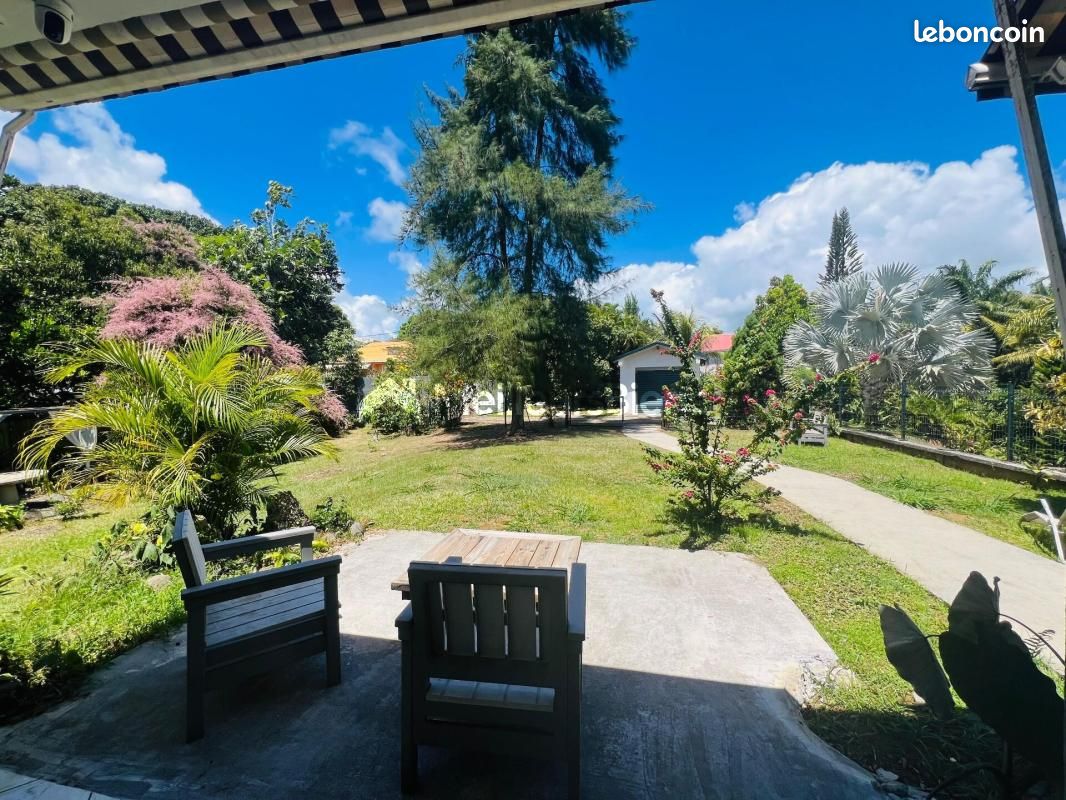 Maison 8 pièces 230 m² · à Baie-Mahault · 230 m² · 415 000 €