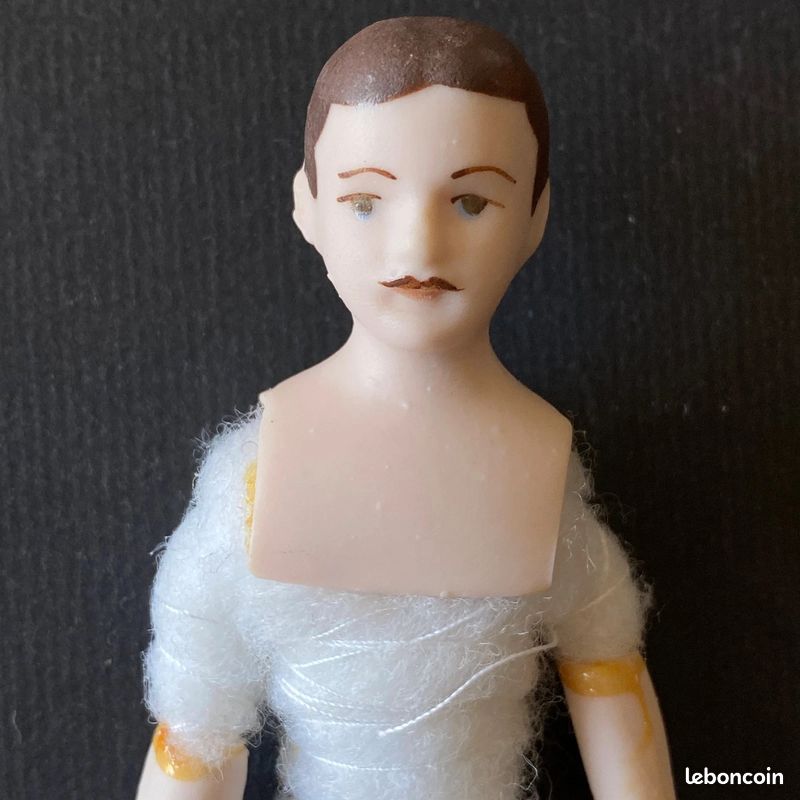Petite poupée ancienne MIGNONNETTE H 15 cm, tout porcelaine