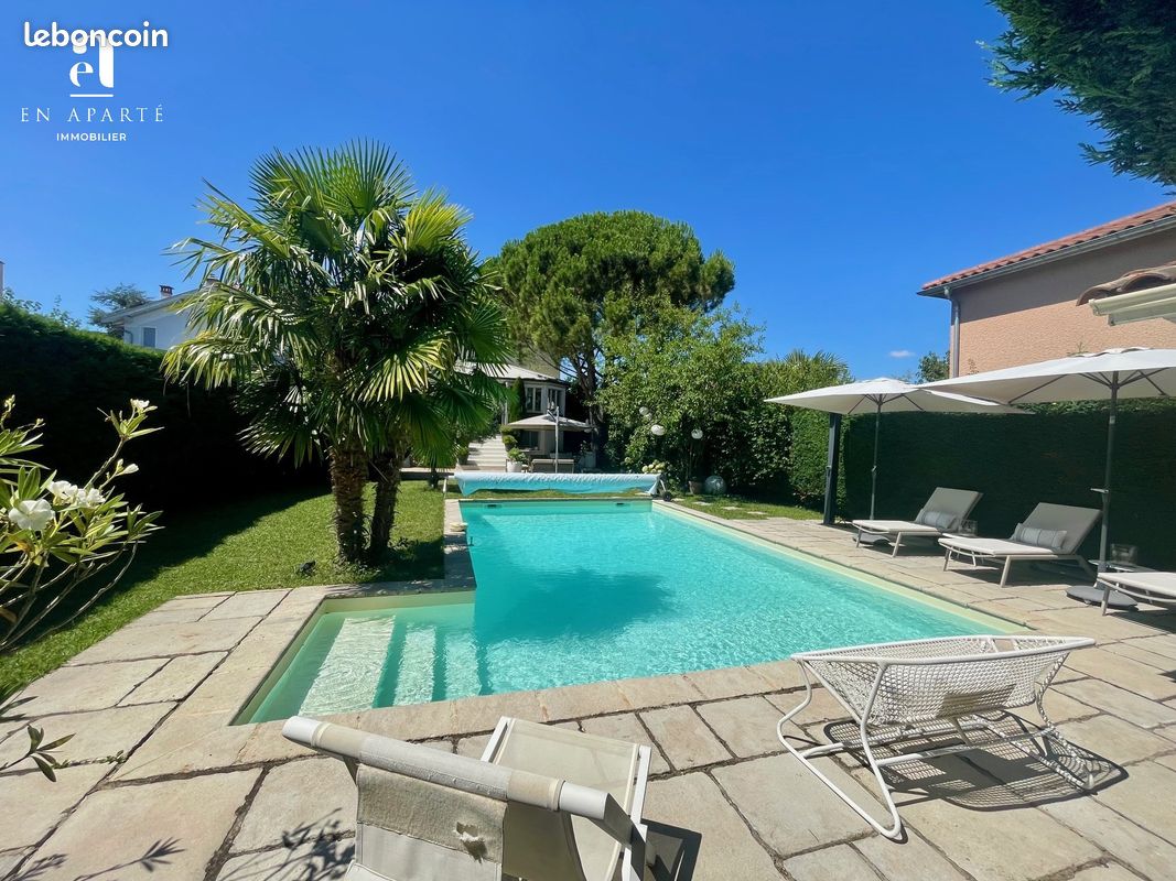 Maison 7 pièces 164 m² · à Lyon · 164 m² · 1 050 000 €