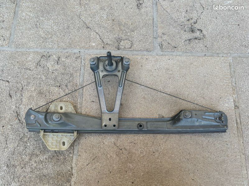 Mécanisme lève vitre manuel Clio 2 (image 1)