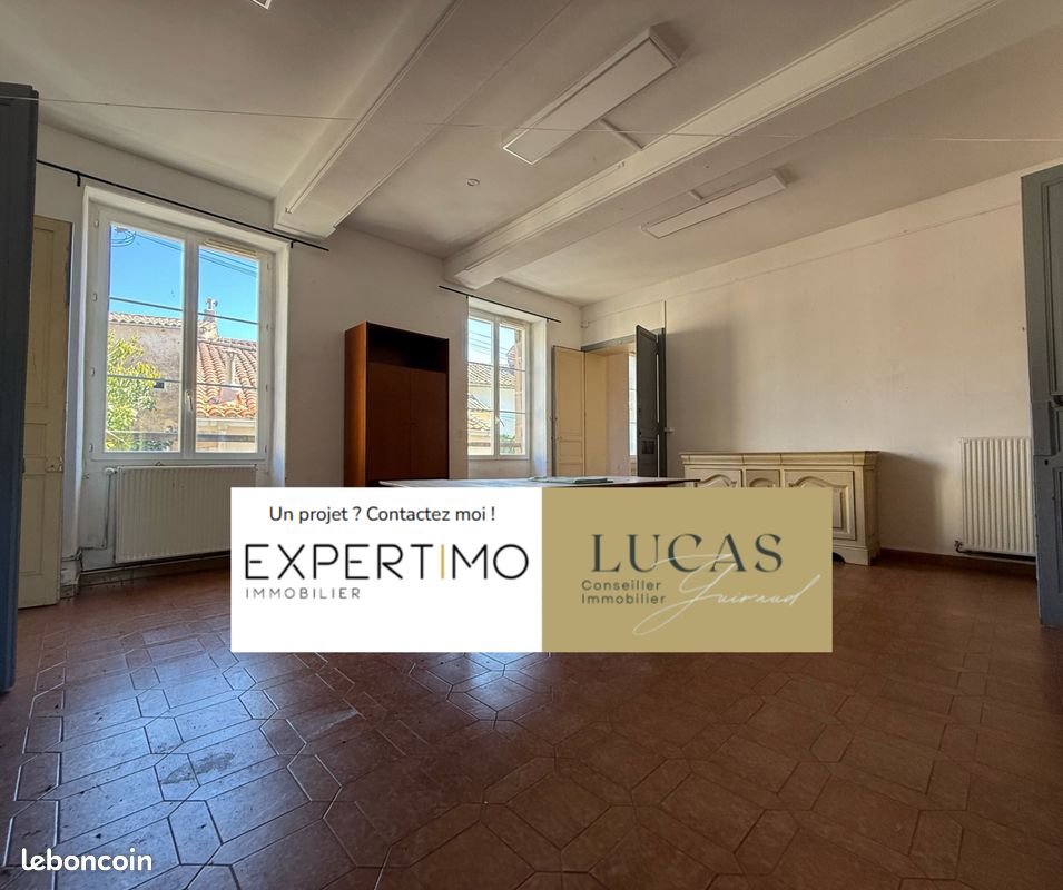 Appartement 11 pièces 372 m² · à Lodève · 372 m² · 135 000 €