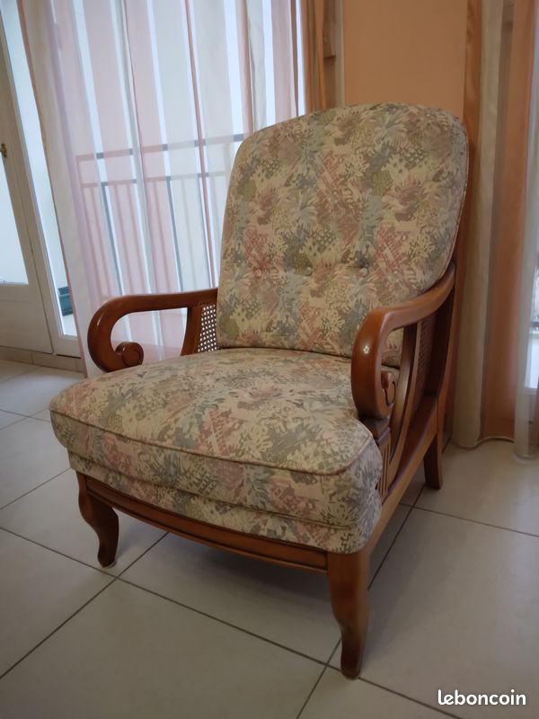 Fauteuil tapissier (image 1)